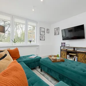 Schillera By Renters Warszawa